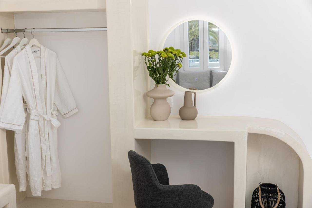 Theophrasti Suites Foinikia  ภายนอก รูปภาพ
