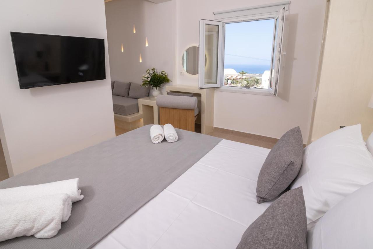 Theophrasti Suites Foinikia  ภายนอก รูปภาพ