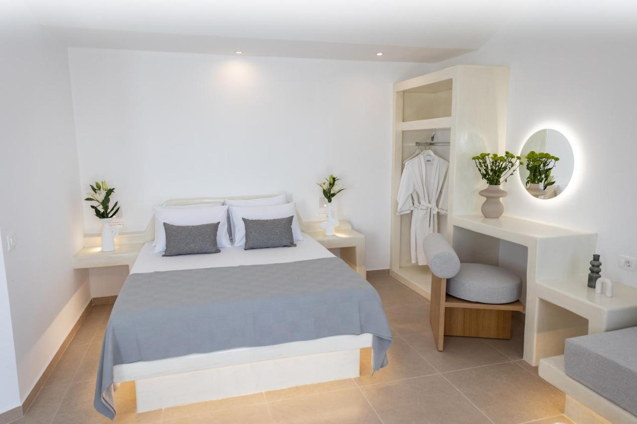 Theophrasti Suites Foinikia  ภายนอก รูปภาพ