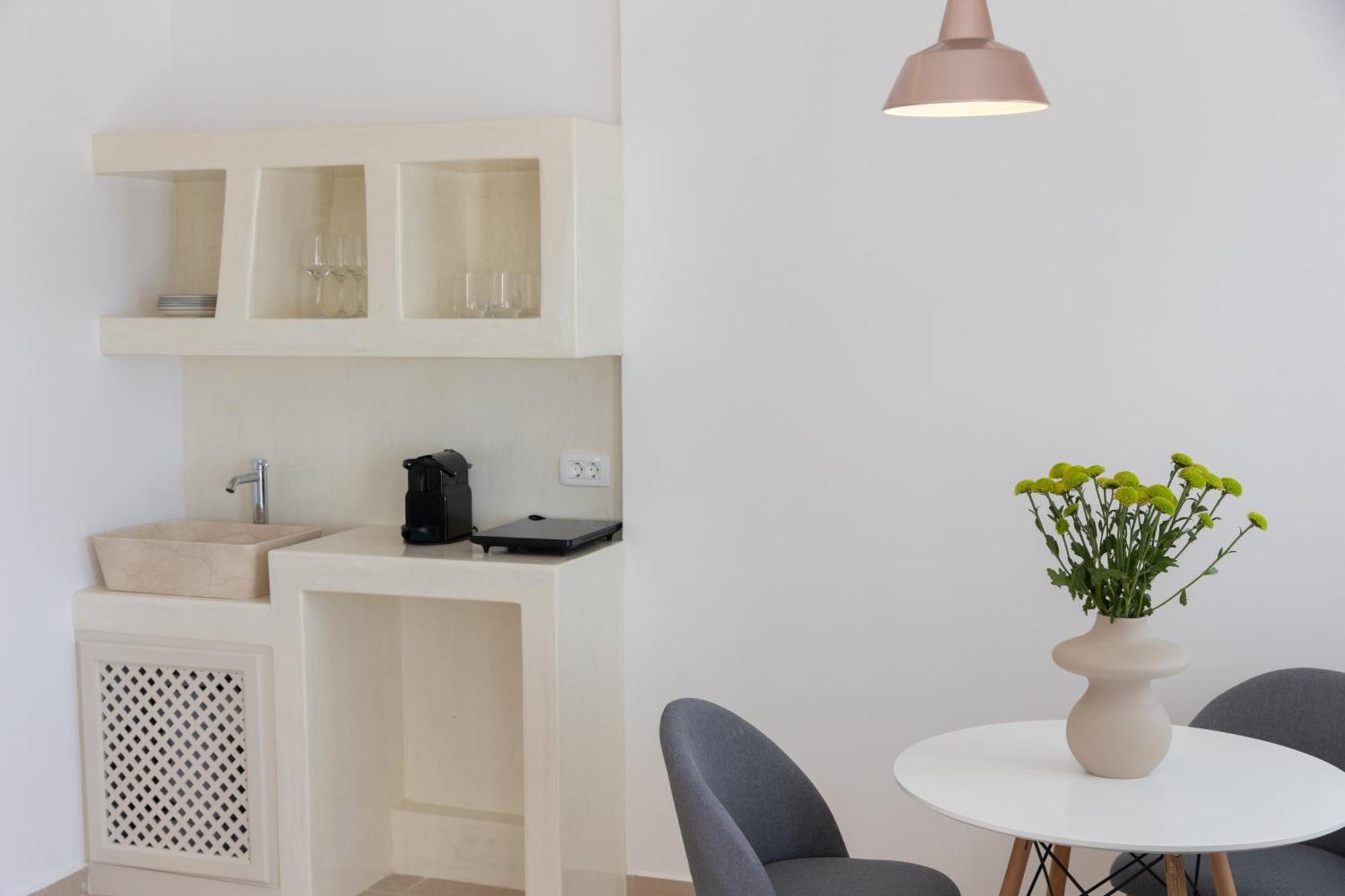 Theophrasti Suites Foinikia  ห้อง รูปภาพ