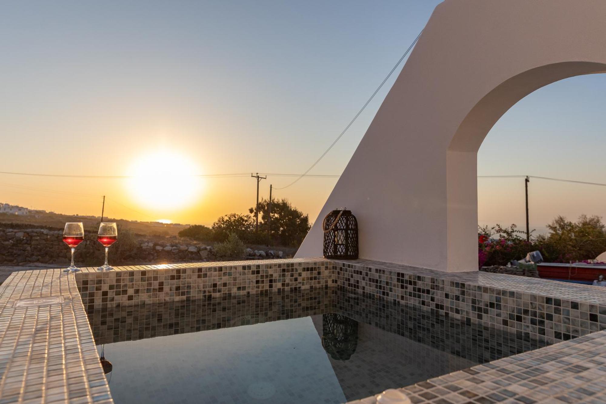 Theophrasti Suites Foinikia  ห้อง รูปภาพ