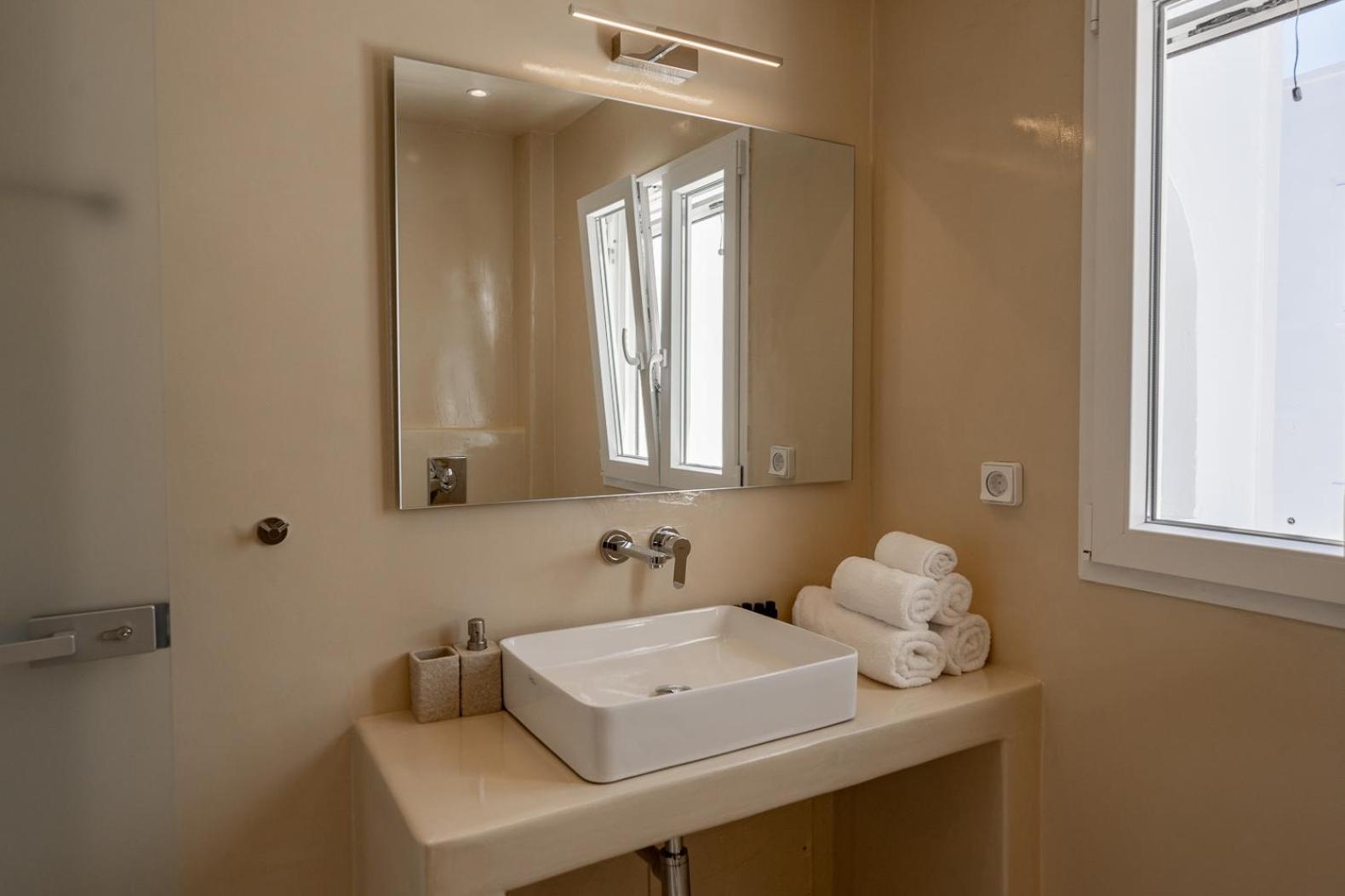 Theophrasti Suites Foinikia  ห้อง รูปภาพ