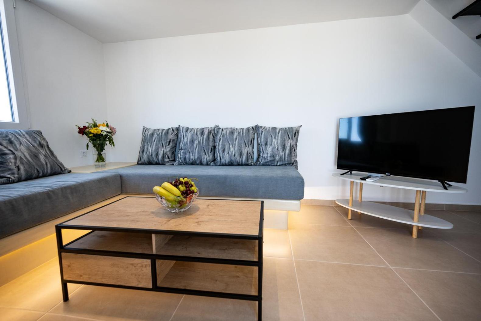 Theophrasti Suites Foinikia  ห้อง รูปภาพ